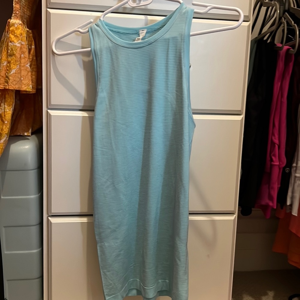 Icing blue lululemon tank